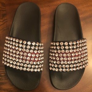 Gucci crystal slides size 40 NIB with dust covers